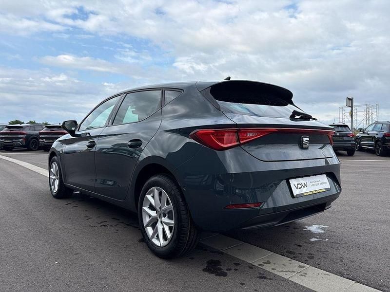 Gebraucht Seat Leon 116 PS (85 kW) 2026 Blau Limousine