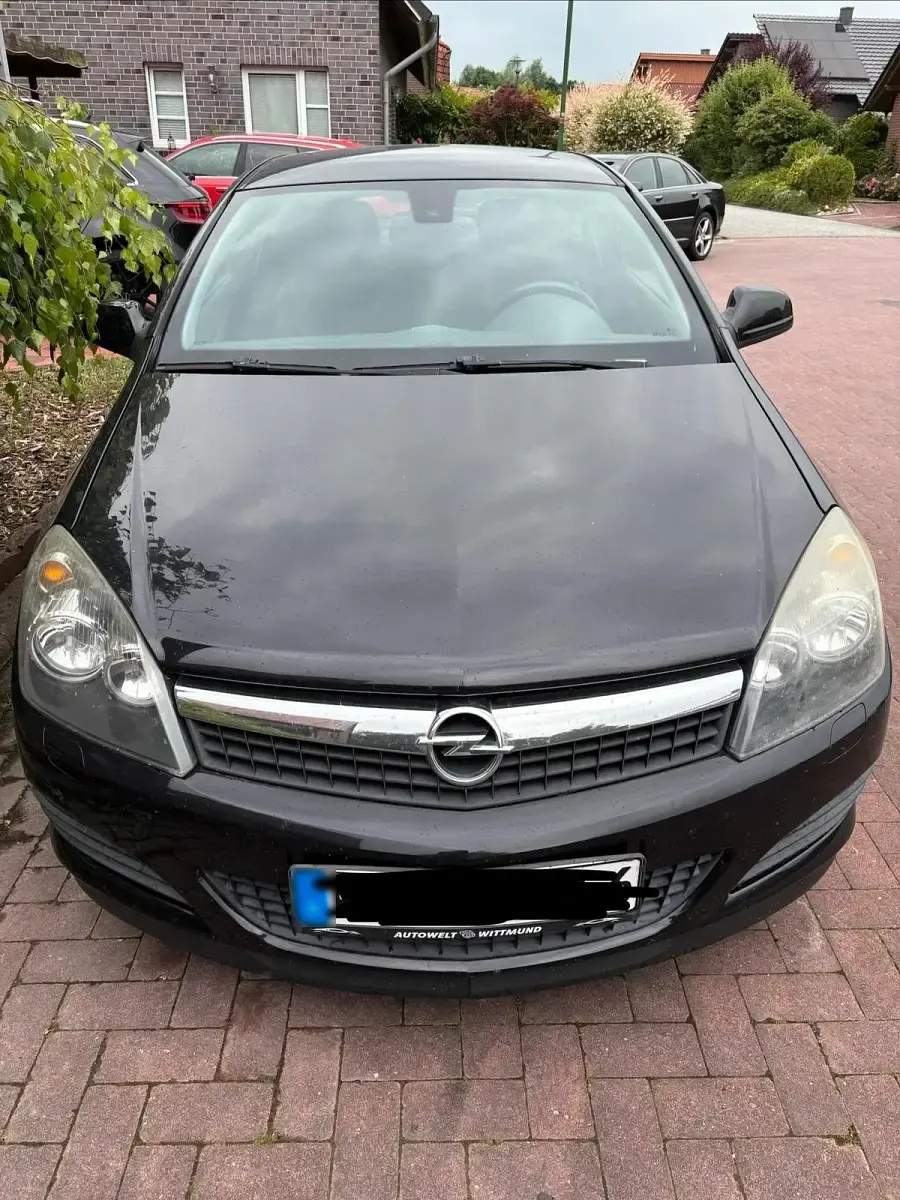 Gebraucht Opel Astra GTC 90 PS (66 kW) 2008 Schwarz Coupé