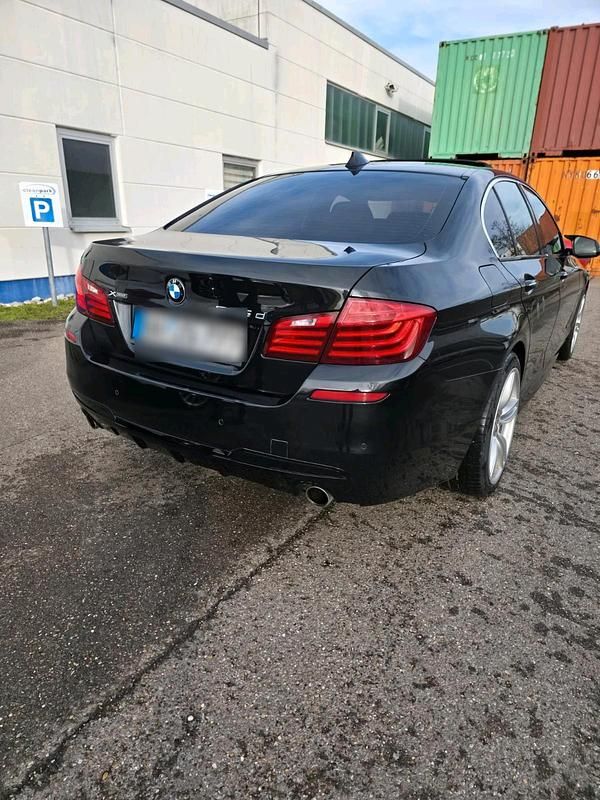 Gebraucht BMW 535 M Sport 313 PS (230 kW) 2016 Schwarz Limousine