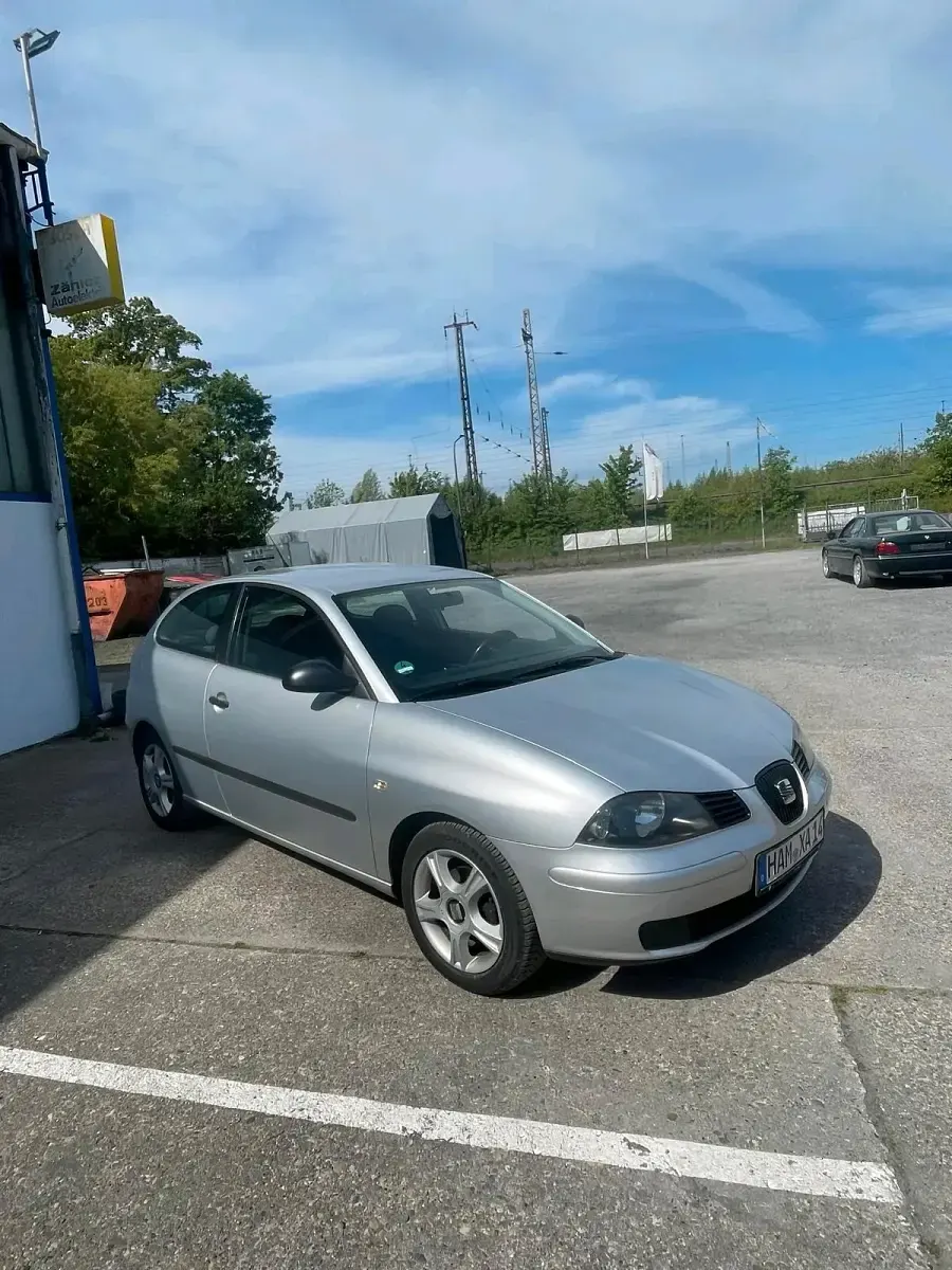 Gebraucht Seat Ibiza 65 PS (47 kW) 2004 Silber Kleinwagen