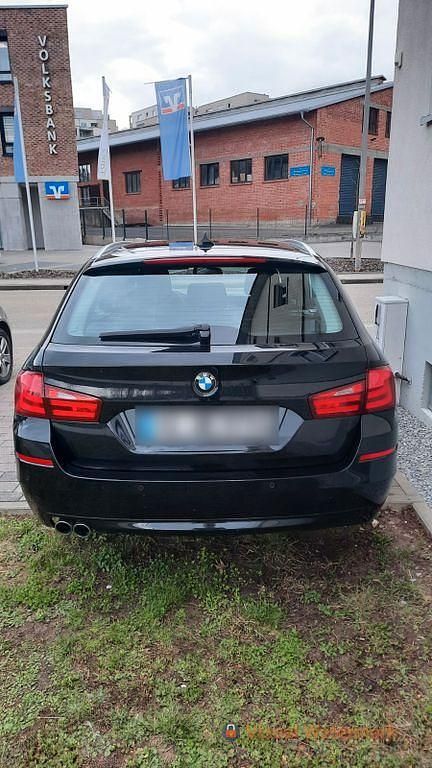 Gebraucht BMW 520 Sport Line 184 PS (135 kW) 2012 Schwarz Kombi