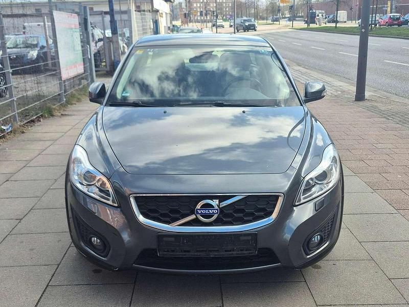 Gebraucht Volvo C30 Momentum 114 PS (83 kW) 2011 Titanium grey / metallic Kleinwagen
