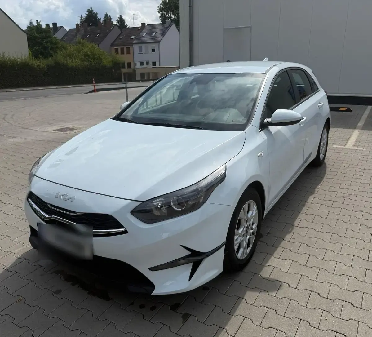 Gebraucht Kia Ceed 160 PS (117 kW) 2022 Weiß Kleinwagen