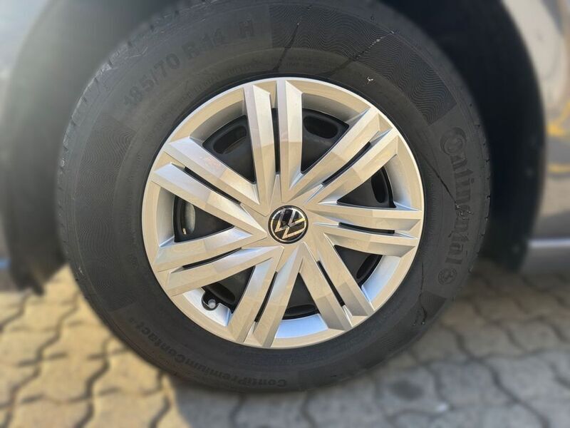 Neu VW Polo 80 PS (58 kW) 2025 Rauchgrau metallic Limousine