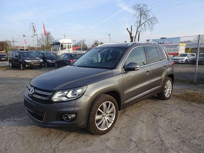 Gebraucht VW Tiguan Sportline 140 PS (102 kW) 2012 Pepper grey metallic SUV