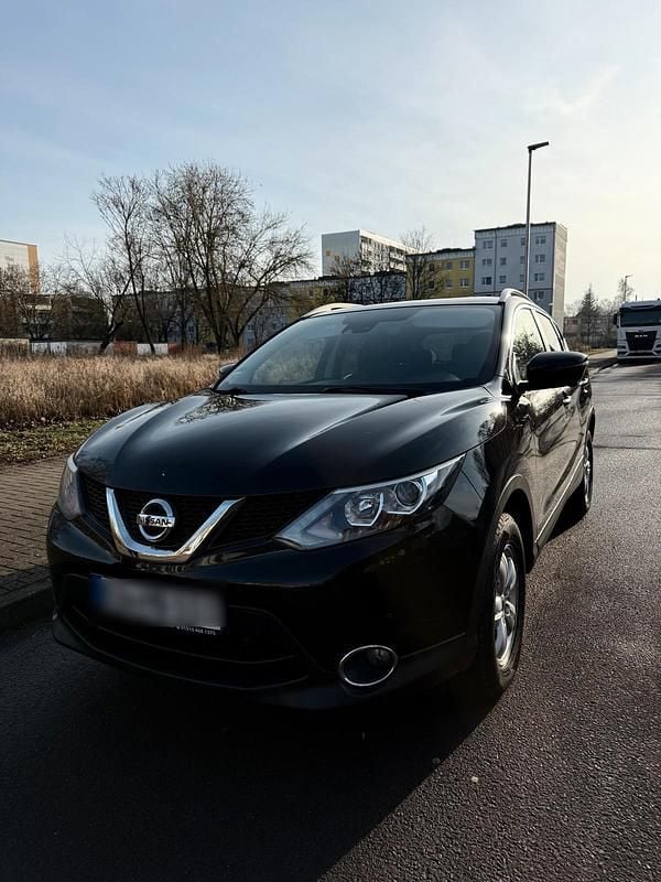 Schwarz Gebraucht 2017 Nissan Qashqai SUV | 10.499 € (Guter Preis) - Bild 1/4