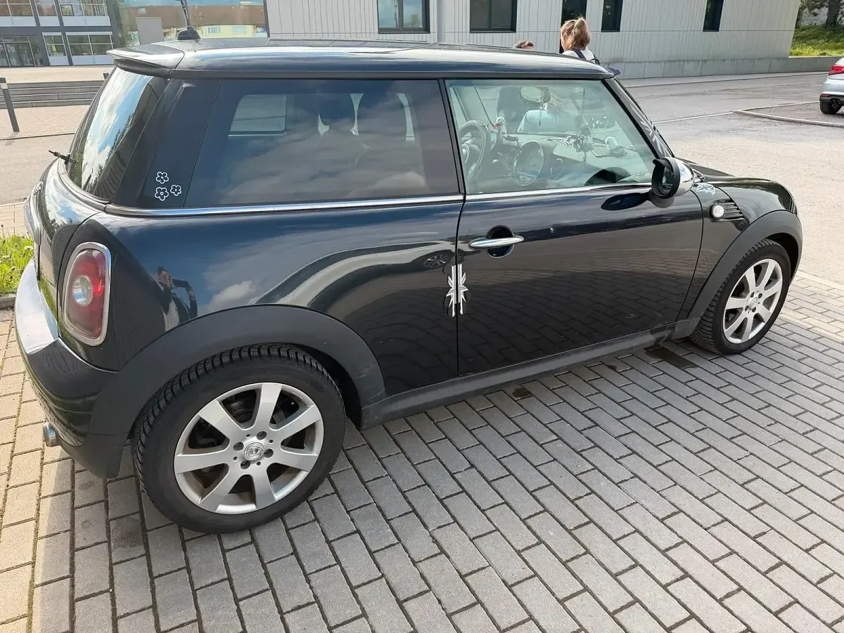 Gebraucht Mini ONE 95 PS (69 kW) 2007 Schwarz Kleinwagen