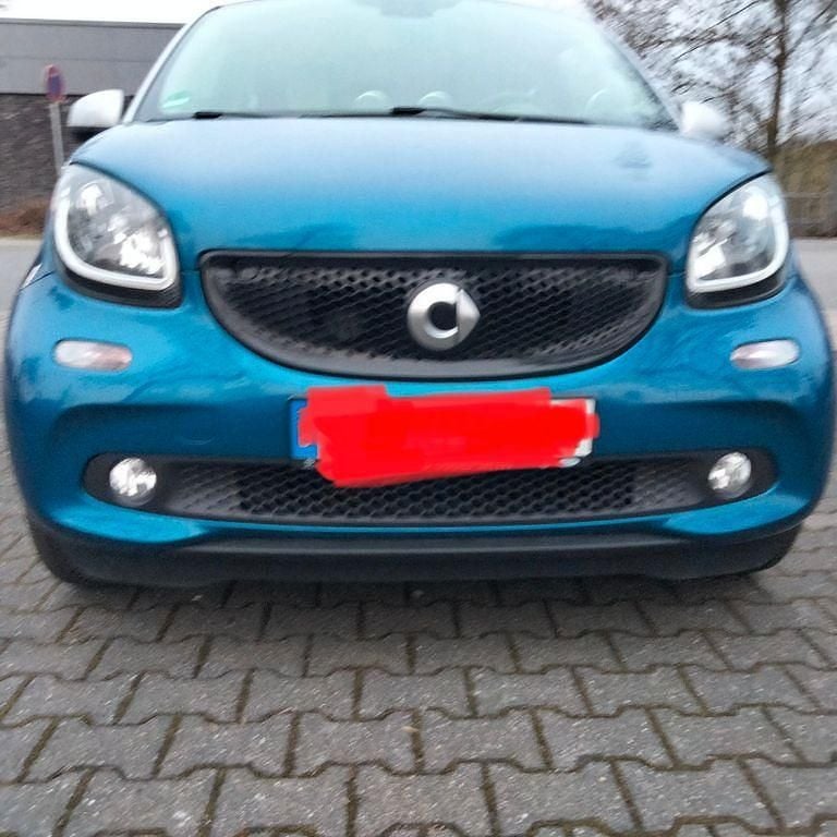 Gebraucht Smart ForFour 71 PS (52 kW) 2016 Schwarz Kleinwagen