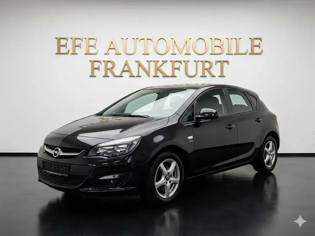 Gebraucht Opel Astra Active 131 PS (96 kW) 2013 Schwarz Limousine