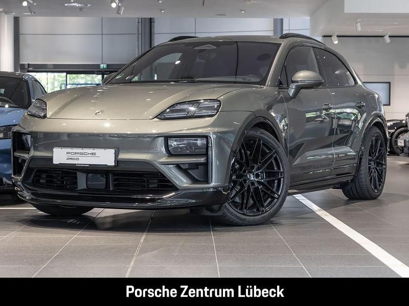 Gruen Gebraucht 2025 Porsche Macan Turbo SUV | 139.790 € - Bild 1/4
