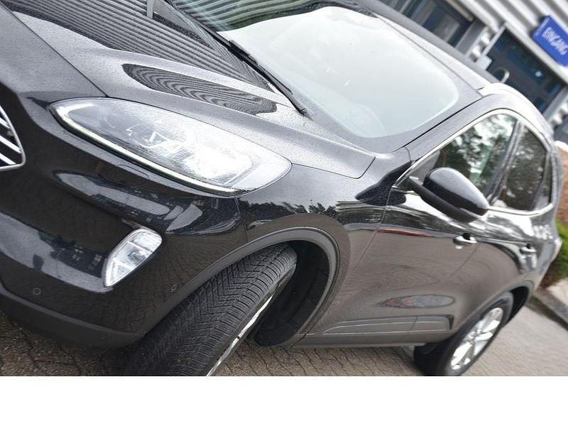 Gebraucht Ford Kuga Titanium 190 PS (139 kW) 2020 Schwarz SUV