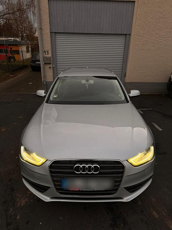 Gebraucht Audi A4 177 PS (130 kW) 2012 Grau Kombi