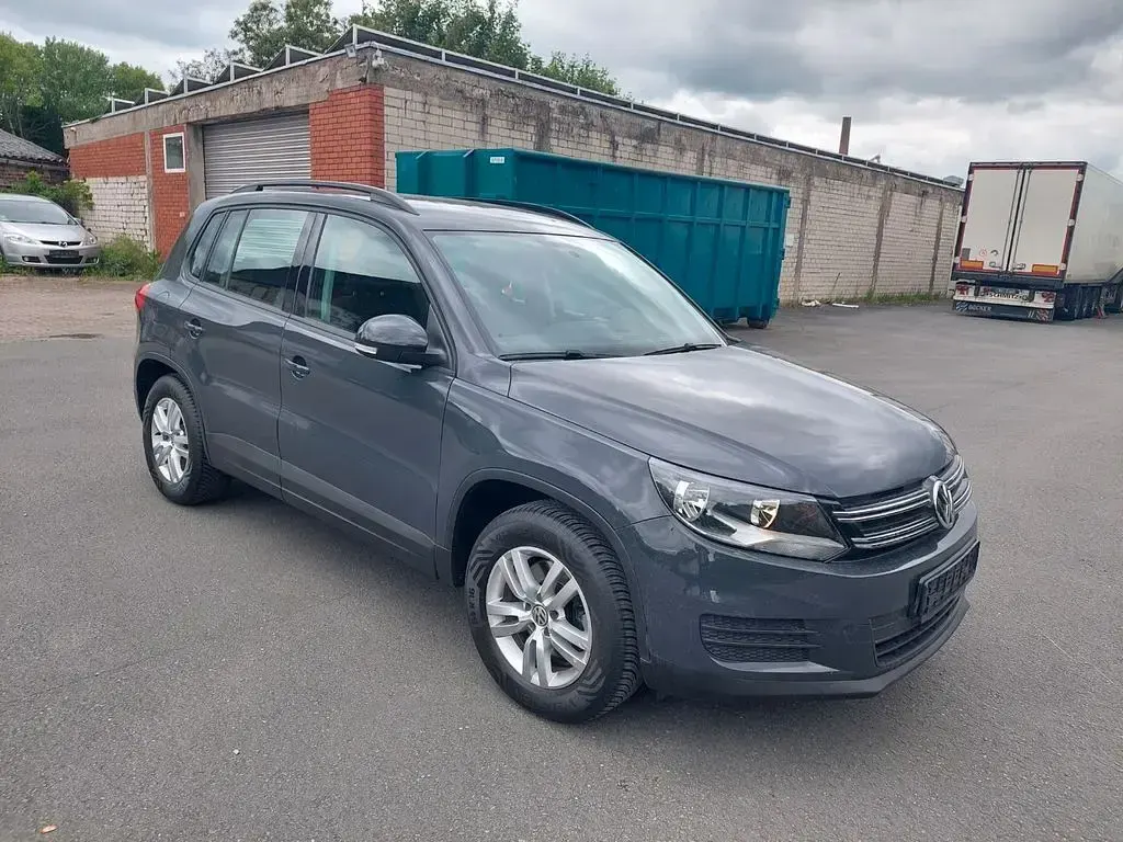 Gebraucht VW Tiguan 125 PS (91 kW) 2016 Grau SUV