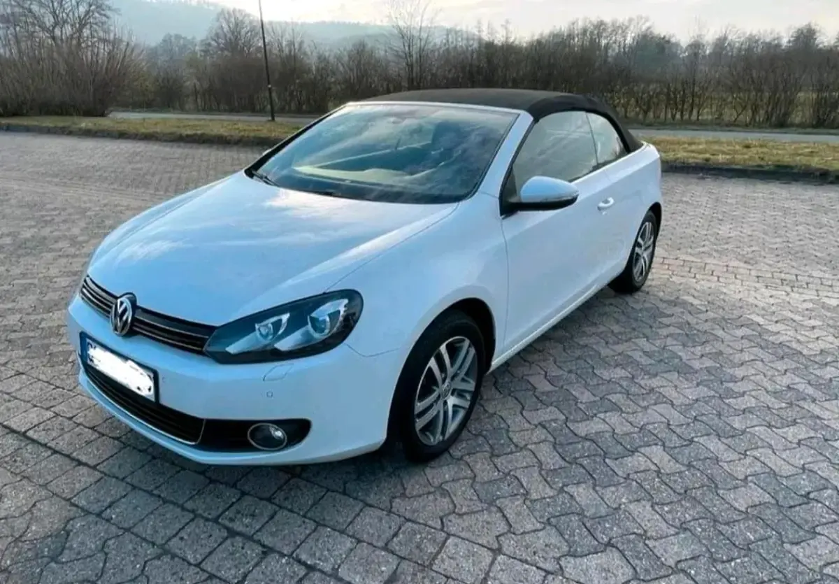 Gebraucht VW Golf Cabriolet 105 PS (77 kW) 2012 Weiß Cabrio