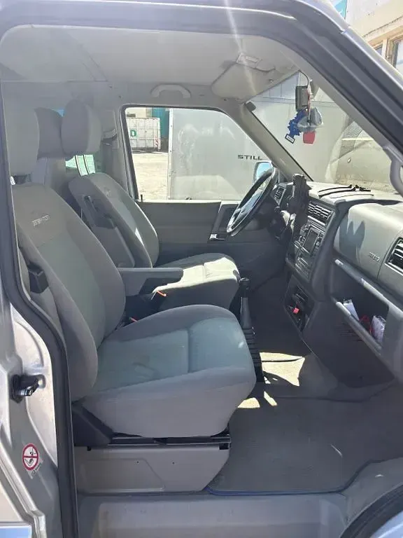 Usado VW T4 151 HP (111 kW) 2003 Prateado Van