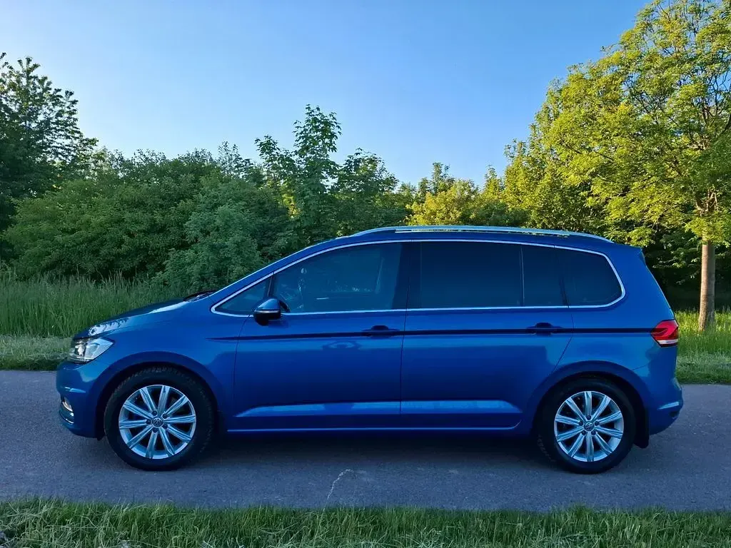 Gebraucht VW Touran Highline 150 PS (110 kW) 2017 Blau Van / Kleinbus