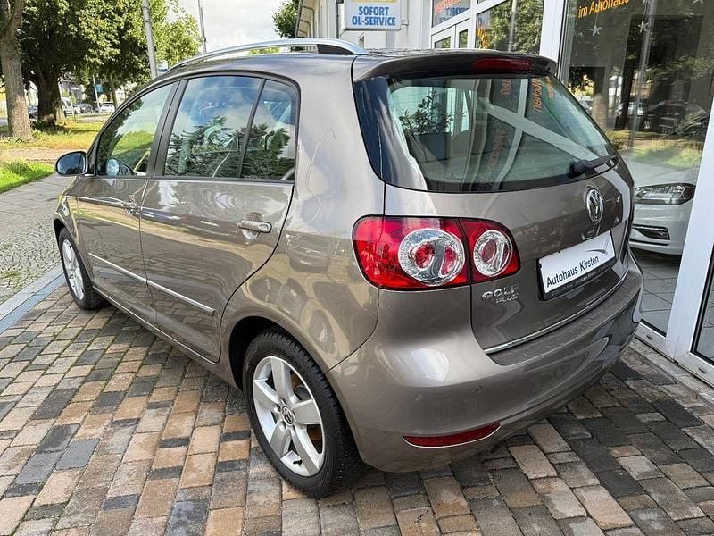 Gebraucht VW Golf Plus 105 PS (77 kW) 2011 Braun Van / Kleinbus