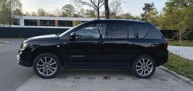 Gebraucht Jeep Compass Limited 170 PS (125 kW) 2016 Schwarz SUV
