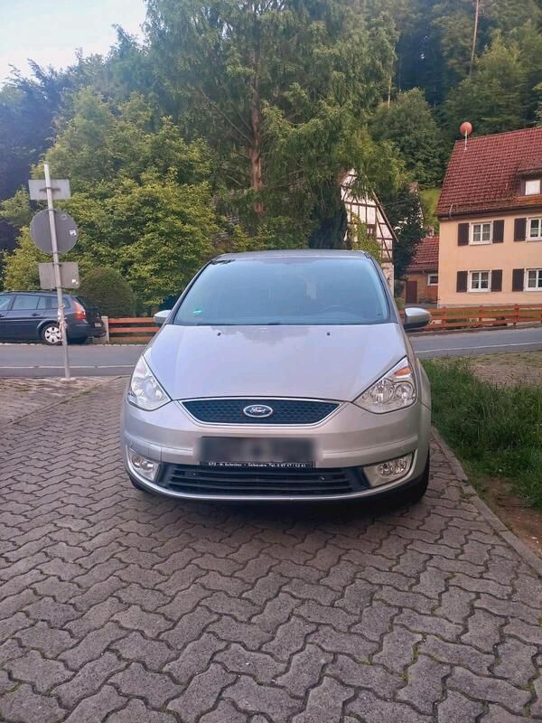 Silber Gebraucht 2010 Ford Galaxy Van / Kleinbus | 4.200 € (Guter Preis) - Bild 1/4