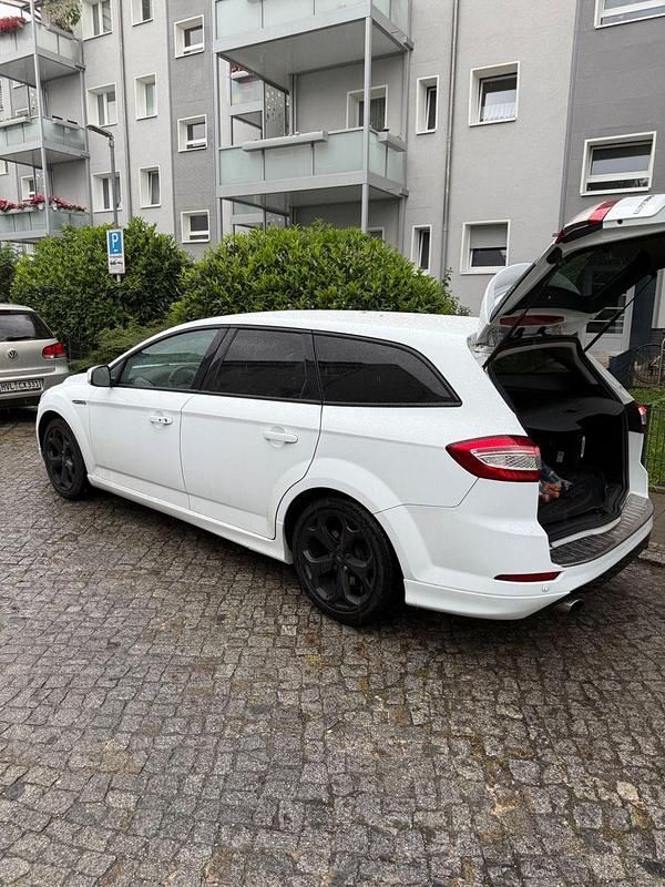 Weiß Gebraucht 2012 Ford Mondeo Titanium S Kombi | 3.599 € (Superpreis) - Bild 1/4