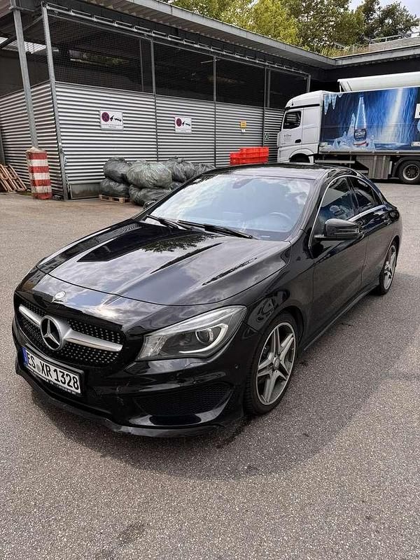 Gebraucht 2015 Mercedes CLA180 AMG line Limousine | 11.700 € (Fairer Preis) - Bild 1/4