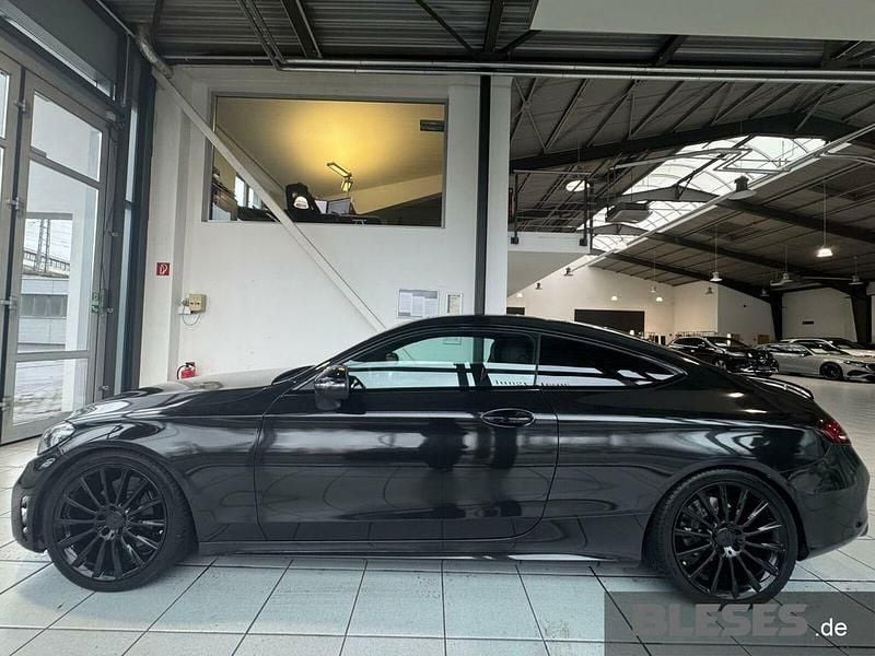 Gebraucht Mercedes C400 AMG 333 PS (244 kW) 2022 Schwarz Coupé