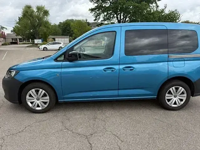 Gebraucht VW Caddy 102 PS (75 kW) 2021 Costa azul metallic Van / Kleinbus
