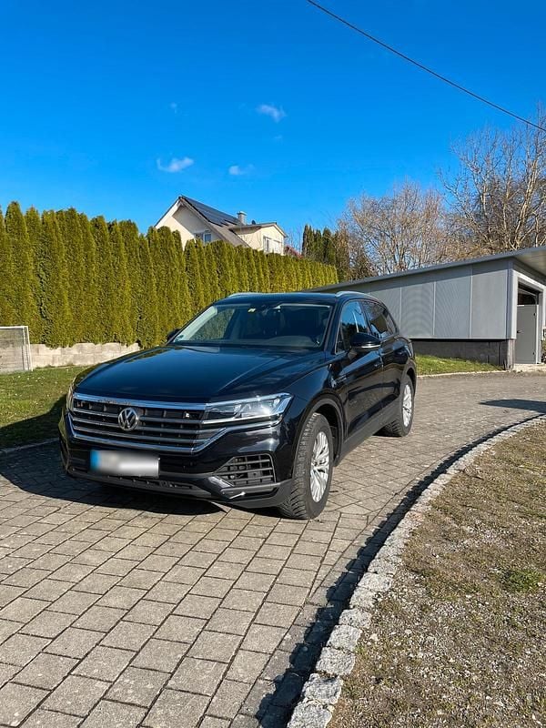 Gebraucht VW Touareg 231 PS (169 kW) 2020 Schwarz SUV
