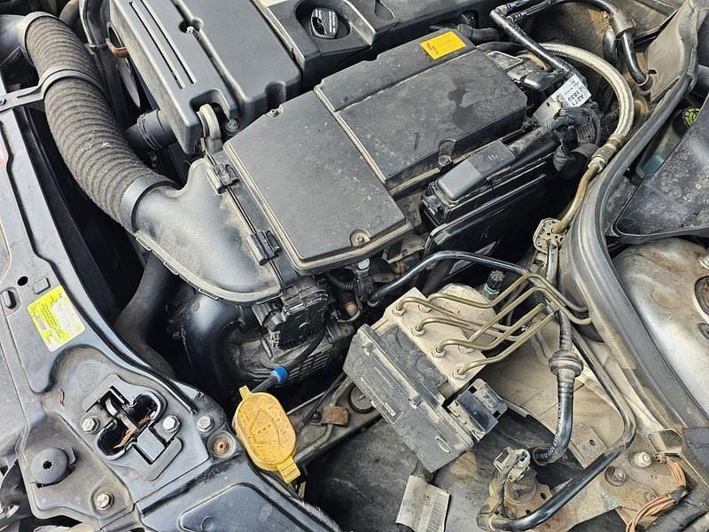 Gebraucht Mercedes C180 Classic 143 PS (105 kW) 2003 Silber Kombi