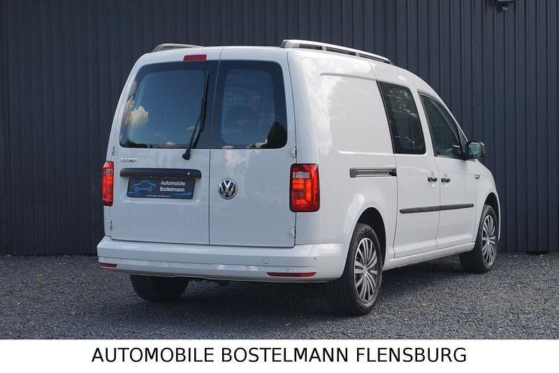 Gebraucht VW Caddy Maxi 131 PS (96 kW) 2019 Weiß Van / Kleinbus
