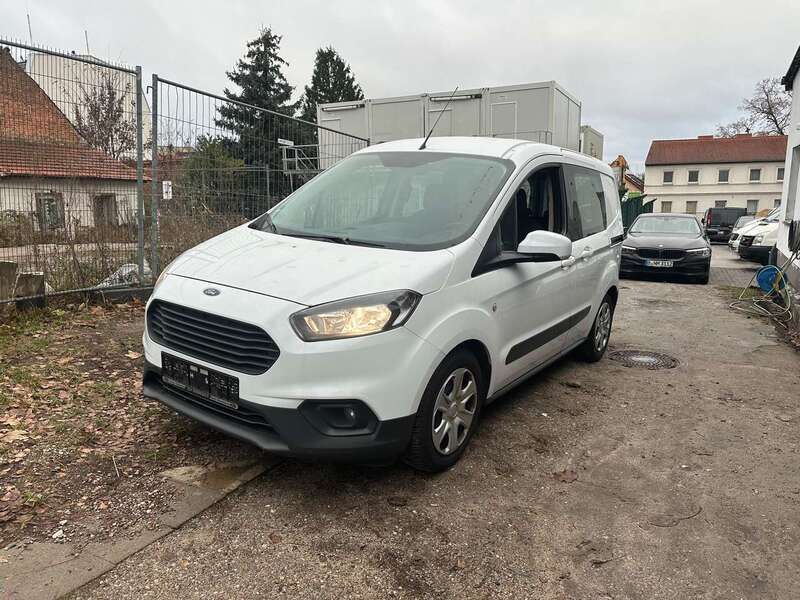 Frostweiß Gebraucht 2019 Ford Transit Trend Kombi | 5.800 € (Superpreis) - Bild 1/4