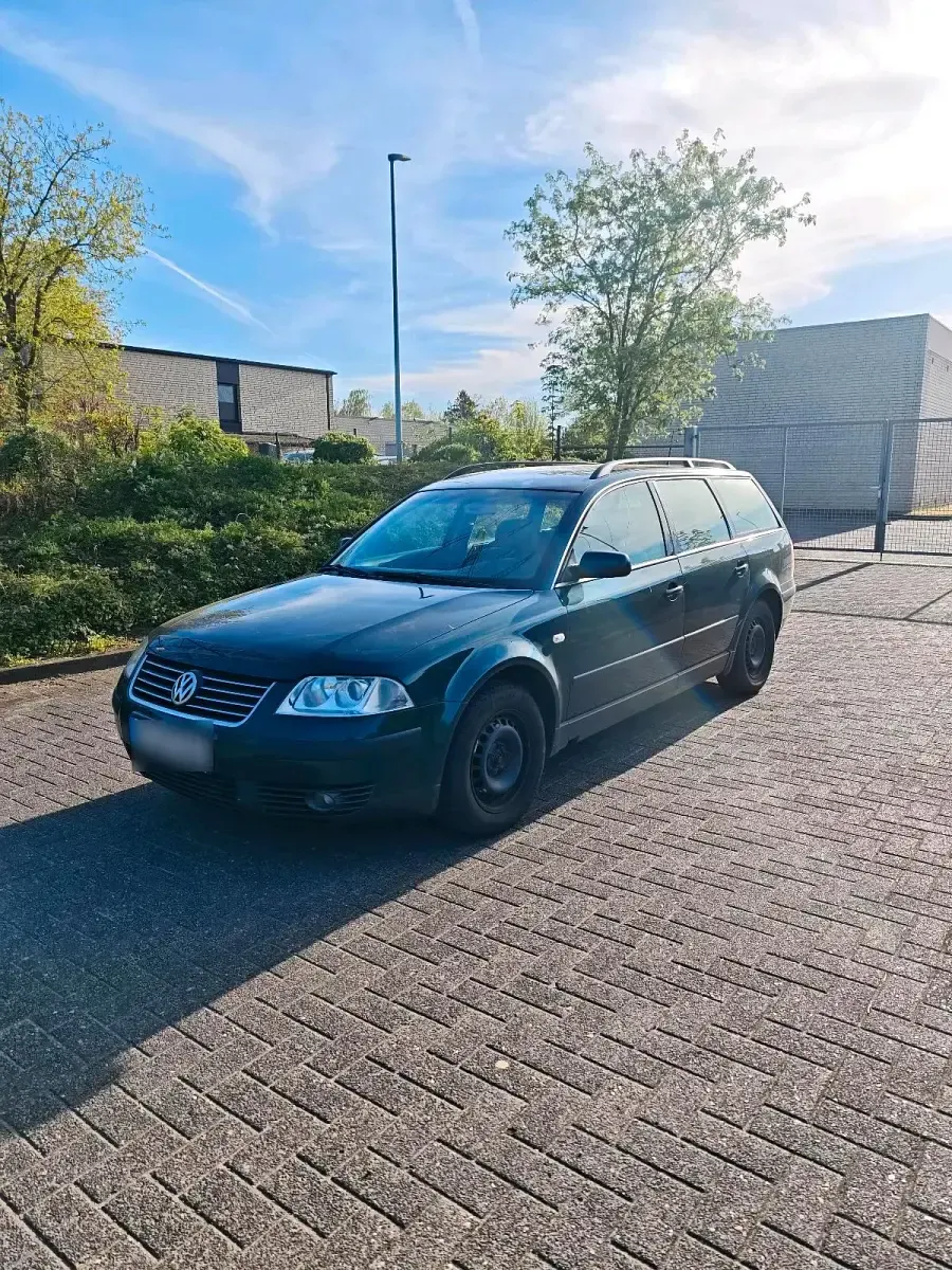 Usata VW Passat 131 CV (96 kW) 2003 Verde Station wagon