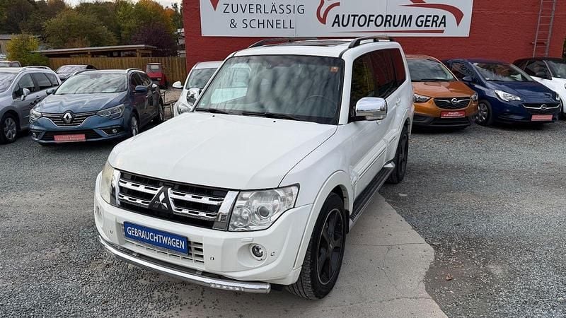 Weiß Gebraucht 2013 Mitsubishi Pajero SUV | 14.990 € (Guter Preis) - Bild 1/4