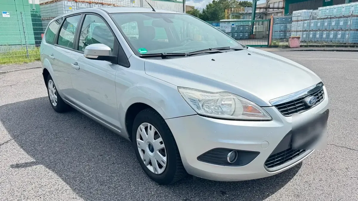 Gebraucht Ford Focus 108 PS (79 kW) 2008 Silber Kombi