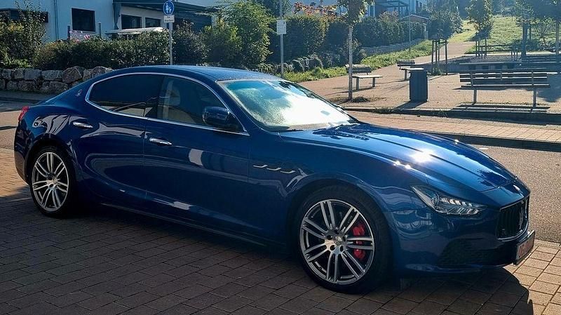 Blau Gebraucht 2016 Maserati Ghibli Coupé | 31.950 € (Fairer Preis) - Bild 1/4