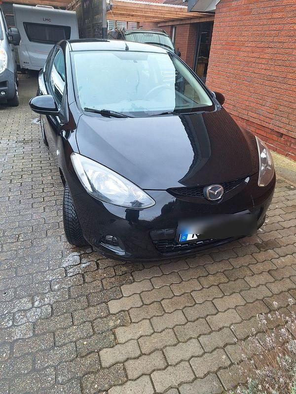 Schwarz Gebraucht 2009 Mazda 2 Inclusive Limousine | 3.250 € (Guter Preis) - Bild 1/4