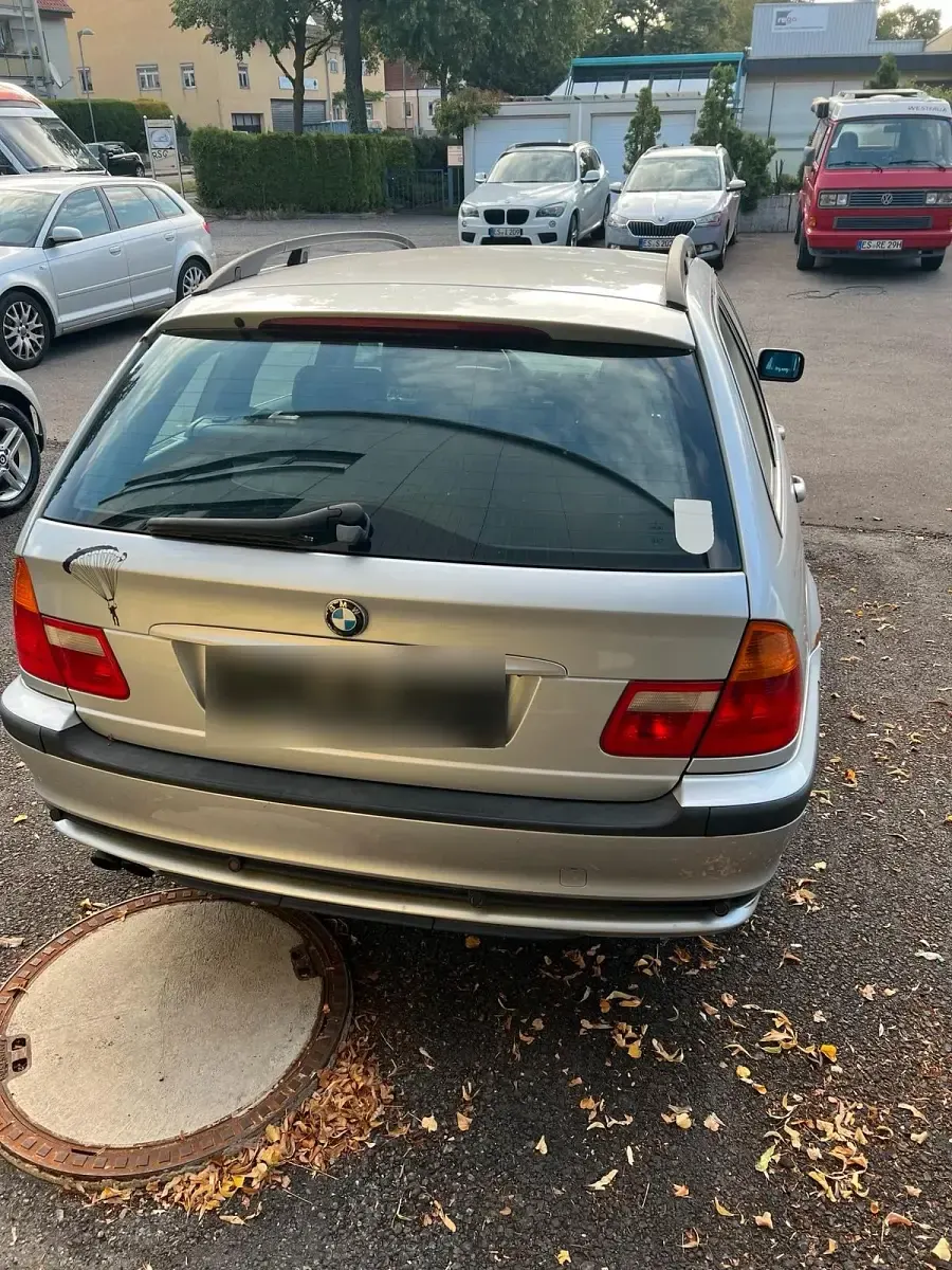 Gebraucht BMW 320 170 PS (125 kW) 2001 Silber Kombi