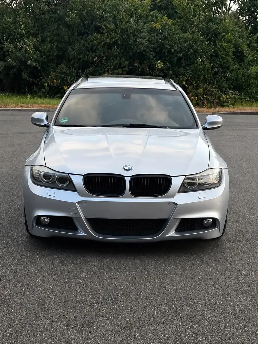 Gebraucht BMW 325 M Sport 204 PS (150 kW) 2011 Blau Kombi
