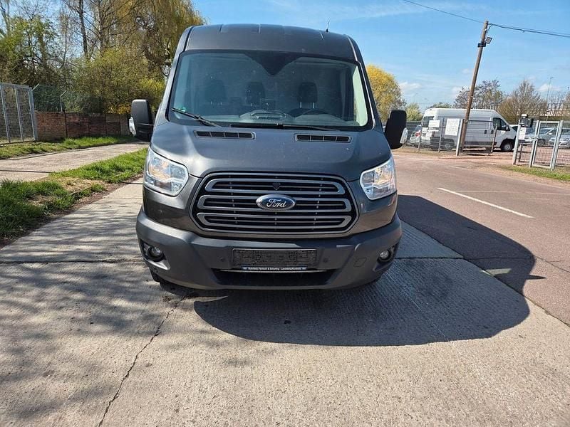 Gebraucht Ford Transit Trend 131 PS (96 kW) 2018 Grau Limousine