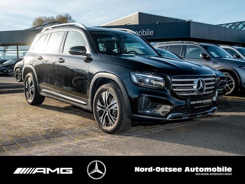 Gebraucht Mercedes GLB200 Progressive 150 PS (110 kW) 2025 Metalliclack kosmosschwarz SUV