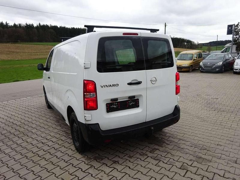 Gebraucht Opel Vivaro Edition 150 PS (110 kW) 2021 Jade weiss/arktis weiss Van / Kleinbus