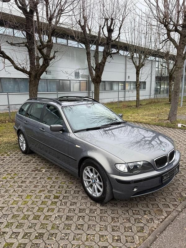 Andere farben Gebraucht 2004 BMW 325 Kombi | 3.800 € (Guter Preis) - Bild 1/4