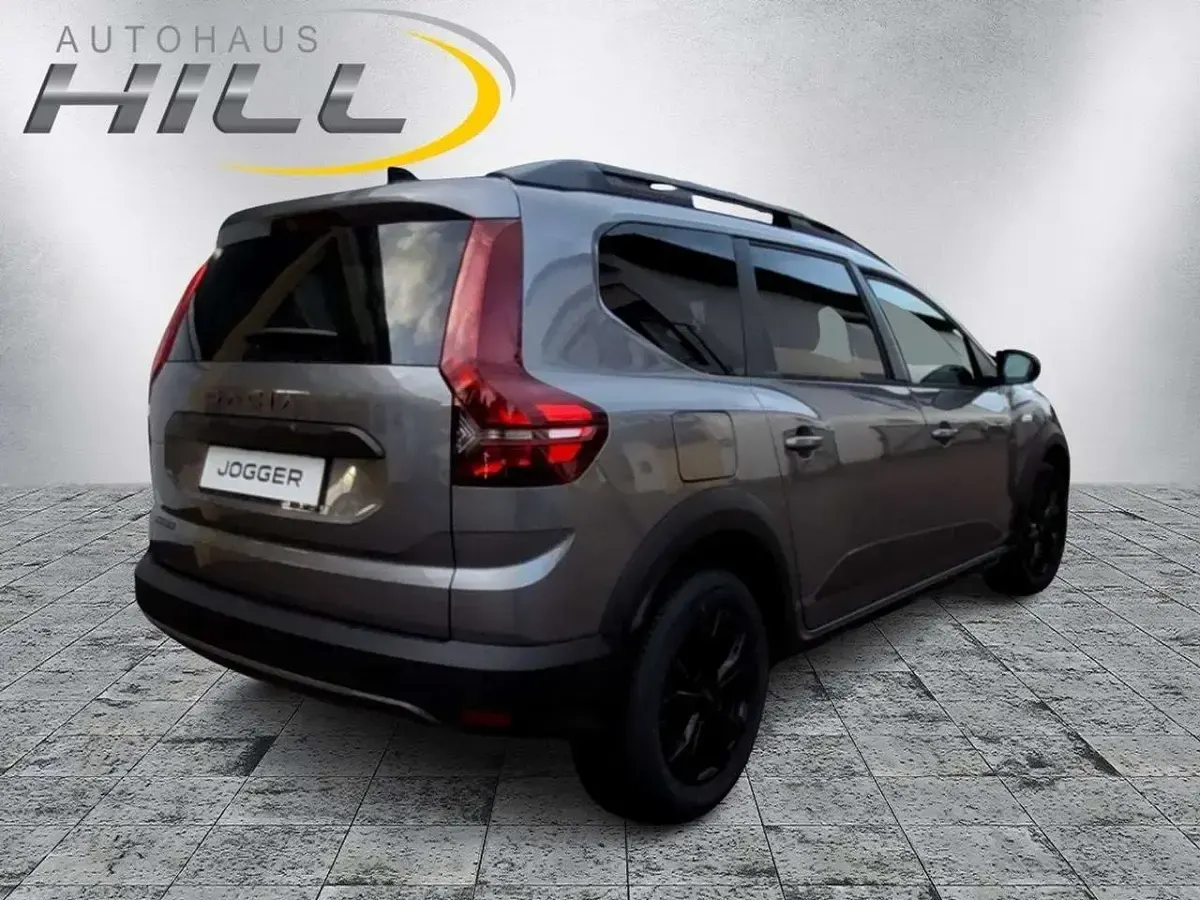Neu Dacia Jogger Extreme 110 PS (80 kW) 2025 Grau Van / Kleinbus