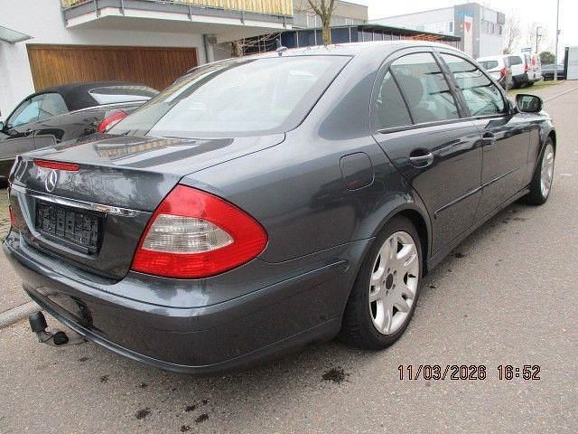 Gebraucht Mercedes E200 136 PS (100 kW) 2007 Grau Limousine