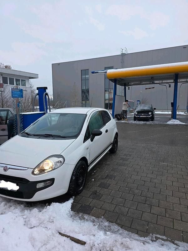 Gebraucht Fiat Punto 65 PS (47 kW) 2010 Kleinwagen