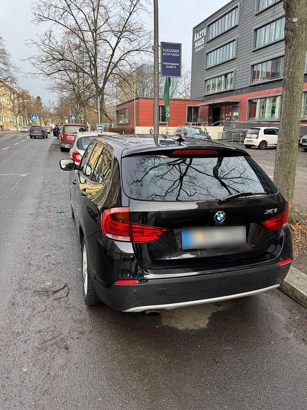 Gebraucht BMW X1 150 PS (110 kW) 2012 Schwarz SUV