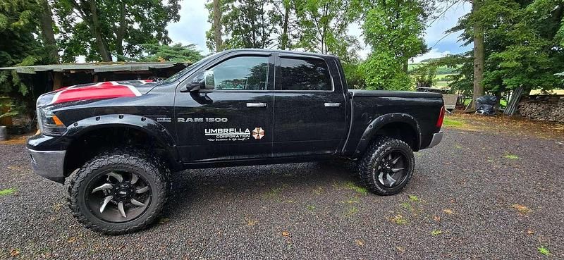 Schwarz Gebraucht 2011 Dodge Ram Abholung | 27.000 € - Bild 1/4