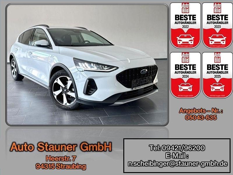 Weiß Gebraucht 2024 Ford Focus Active Limousine | 19.980 € (Superpreis) - Bild 1/3