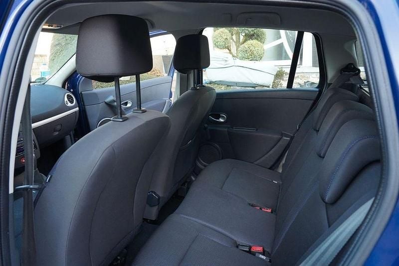 Gebraucht Renault Clio II Dynamique 75 PS (55 kW) 2008 Blau Limousine