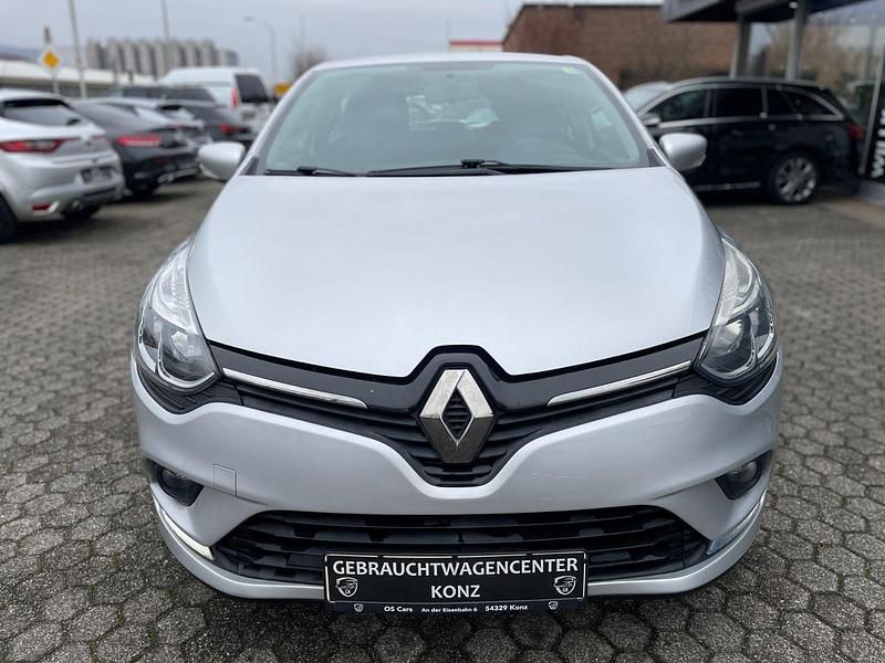 Gebraucht Renault Clio IV Experience 90 PS (66 kW) 2017 Silber Kleinwagen
